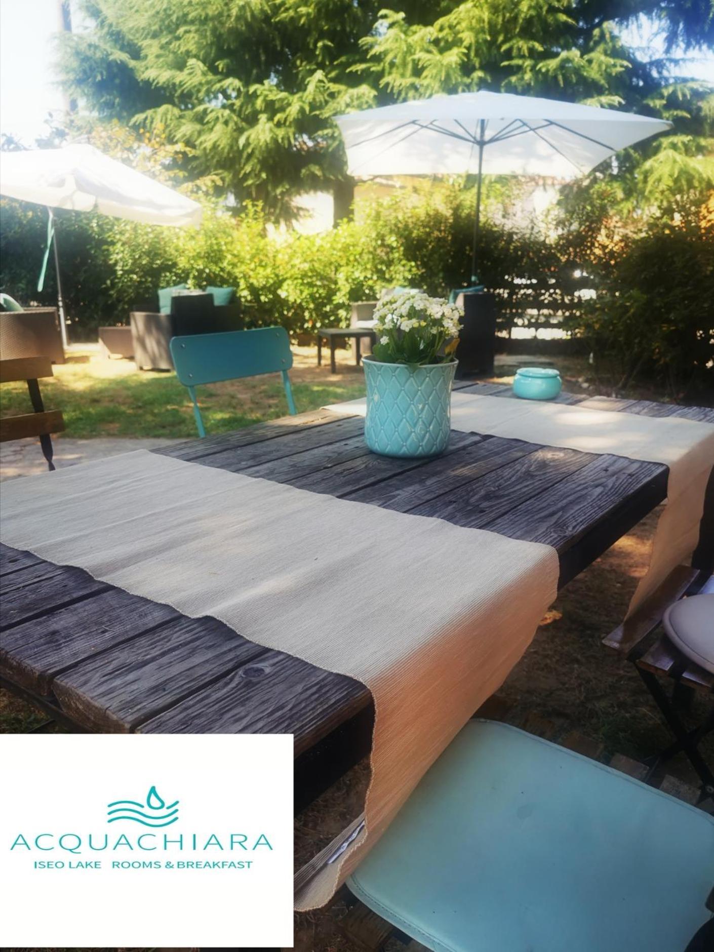 Acquachiara Iseo Deluxe Bed & Breakfast Iseo Center With Garden And Parking Inside Foresteria Eksteriør billede