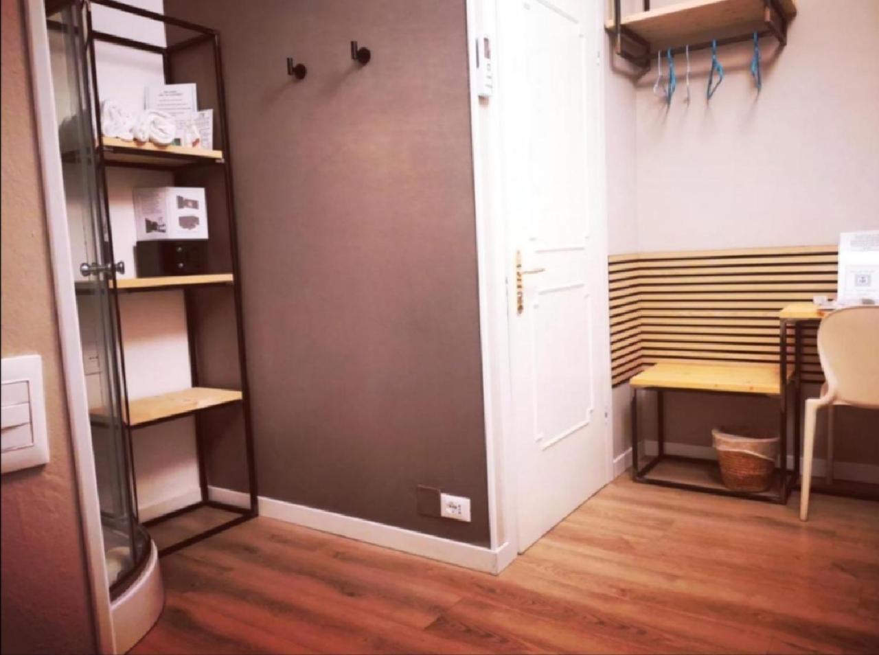 Acquachiara Iseo Deluxe Bed & Breakfast Iseo Center With Garden And Parking Inside Foresteria Værelse billede